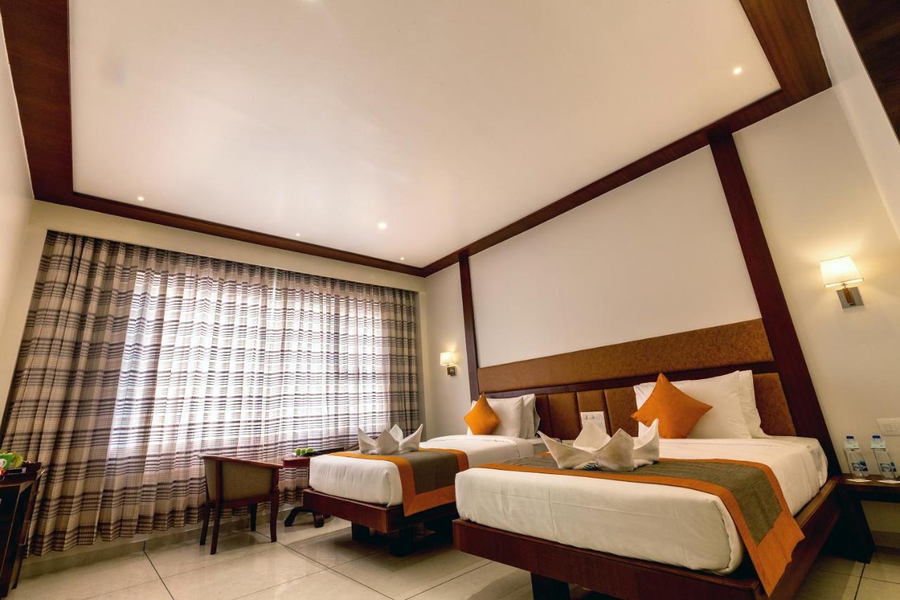 เดอะ เฟิร์น เรซิเดนซี วิชัยปุระ Hotel บิจาปุร์ ภายนอก รูปภาพ